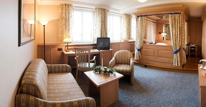 Hotel Goldener Helm リヒテンシュタイン エクステリア 写真